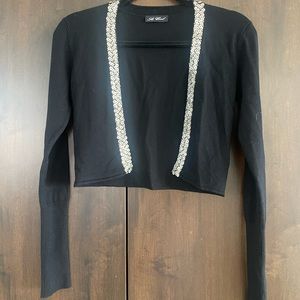 Very pretty shrug type sweater